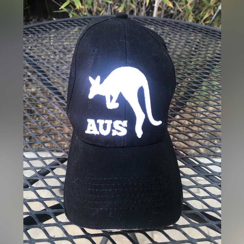 NWOT Men’s Black Australia Baseball Cap
